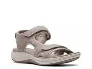 Woman's Sandals Clarks Cloudsteppers Mira Bay Sandal
