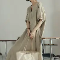 在飛比找Yahoo!奇摩拍賣優惠-棉麻純色舒適涼爽寬鬆連身裙++六月晴天++