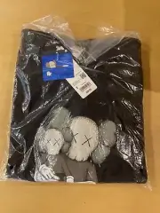 KAWS x UT Uniqlo | 2023 Medium Black Sweatshirt