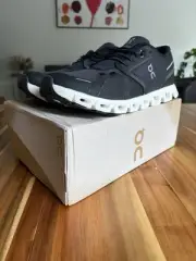 Size 11 - On Cloud 5 Black/White