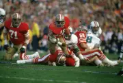 Super Bowl XIX San Francisco 49ers Wendell Tyler in aciton rushing- Old Photo