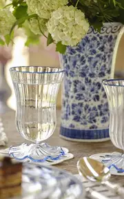 [Moda Domus] Set-Of-Four Wine Glasses