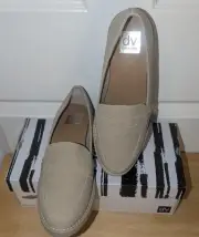 dv by Dolce Vita “Crisp” Women's Lug Loafer (Dune/Tan)- Size 7.5