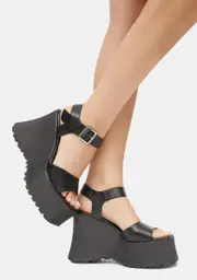 [dELiA*s by Dolls Kill] Record Breaking Platform Sandals