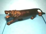 VINTAGE ANTIQUE HAND SCULPTED WOODEN EBONY AFRICAN LION STATUE FOR COLLECTORS !