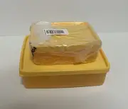 Tupperware Square Away Sandwich Keeper And Mini Set Of 2 Yellow