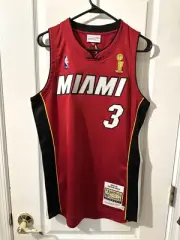 100% Authentic Dwyane Wade Mitchell & Ness Heat NBA Finals Jersey Size 40 M