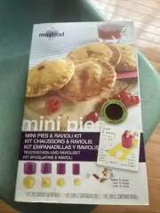 Mastrad Mini Pies & Ravioli Kit 8pc. Model A26360 Brand New. Sealed