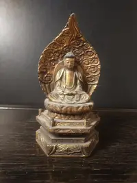 在飛比找Yahoo!奇摩拍賣優惠-日本木雕鎏金釋迦牟尼佛佛像