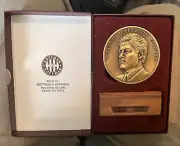 William Jefferson Clinton , Official inauguration, Medal , original box , scarce