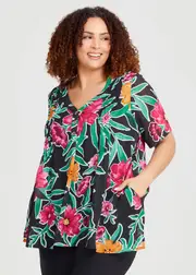 [TS] Taking Shape Joy Pintuck Floral Top Size 16 in Black Floral Print - Plus Size Women's Clothing Black Floral Print