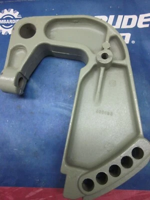 JOHNSON EVINRUDE 20 25 30 35 HP STERN BRACKET 325683 339487 342536 RS NEW PART