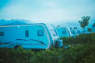 龍海雙魚島奧藍途房車度假營地