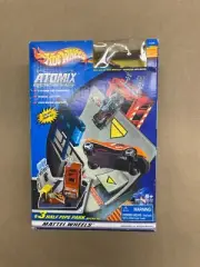 Hot Wheels Atomix #3 Half Pipe Park Micro Set 2002 **NEW-OPEN BOX**
