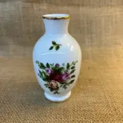 Vintage Royal Albert Bone China Old Country Roses Small Bud Vase 4.5"