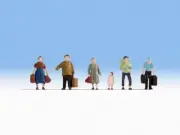 Hobby Series - Pedestrians with Luggage - OO/HO figures set Noch 18115
