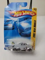 2007 Hot Wheels #33 New Models 33/36 FAST FORTRESS Gray Chrome Variant