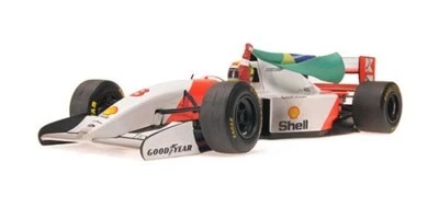 MCLAREN FORD MP4/8 AYRTON SENNA 1/18 WINNER AUSTRALIAN GP 1993 WITH FLAG