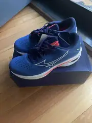 Womens Mizuno Wave Rider 25 Sneakers Brand New