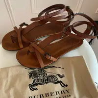 在飛比找PopChill優惠-[二手] Burberry 全牛皮羅馬綁帶涼鞋 38