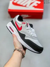 在飛比找Yahoo!奇摩拍賣優惠-耐克Nike Air Max Tavas Max87小氣墊男