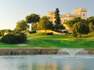 巴塞洛蒙特卡斯蒂羅高爾夫飯店Hotel Barcelo Montecastillo Golf