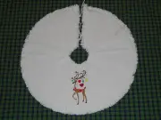 REINDEER & ORNAMENTS Embroidered Tree Skirt,24",Christmas,Country, Prim, Winter