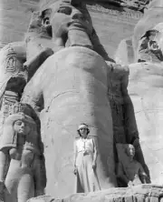 Mia Farrow at the Sphinx in 'Death On The Nile', 1978 Old Movie Photo