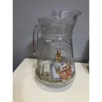 在飛比找蝦皮購物優惠-二手 彼得兔 正版 玻璃冷水壺 果汁壺 買再送馬克杯