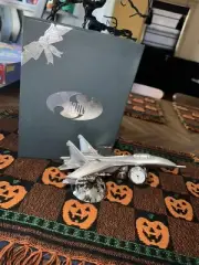RARE Sanis F-18 Fighter Jet Plane Office Paperweight Clock C416SIL