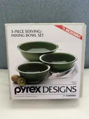 3 Piece Vintage Pyrex Forest Green Clear Bottom Nesting Mixing Bowls 322 323 325