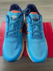 Men New Balance New Balance Fresh Foam 680v7 Vibrant Sky/Vibrant Orange Size 12