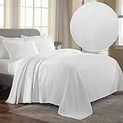 Superior Cotton 3-Piece Bedspread Set, Oversized Bedspread, 2 Pillow Shams, Medium Weight Blanket, Home Bed Decor, Warm Bedding, Medallion Scroll, Matelasse Woven, Florin Collection, Full, White