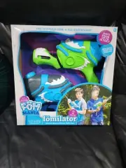 2 Pack FOM Mania Fomilator - Jets out Streams of Thick, Fluffy Foam Christmas