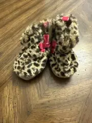 Carter’s Super Cozy Slippers Booties Leopard