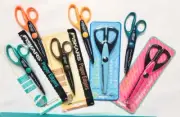 New Paper Crafts Scissors FISKARS Memory Cut Scrapbooking 7 Edges