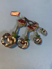 Measuring Spoons by Ganz - Apples in Baskets- La Cucina -Rare