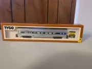 VTG ho Scale Tyco Streamline Coach Amtrak Lighted 521N