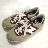 在飛比找蝦皮購物優惠-NEW BALANCE CRT300酒紅韓妞色(二手)