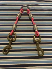 2 Dog Lead Splitter Coupler Pink In Color Great For Beagles Or Hound Dogs New