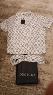 NEW Size 10 womens top - Decjuba Brand