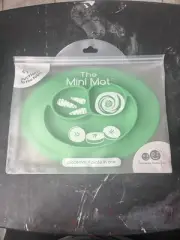 The Mini Mat Placemat + Plate In One Ez Pz Brand New