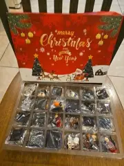 New Christmas Advent Calendar for Kids with Mini Toy Figures, 24 Different
