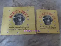 在飛比找Yahoo!奇摩拍賣優惠-【紫晶小棧】Burt's Bees 蜜蜂爺爺 商品紙袋 包裝