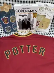 Harry Potter Codenames Game, Gryffindor Quidditch Top (S) Badges, Letter set