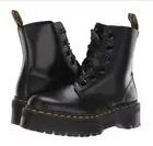 Woman's Boots Dr. Martens Molly Quad Retro Size 9