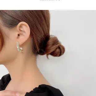 【BBHONEY】c型水鑽耳針 個性耳飾 耳釘(網美必備款)