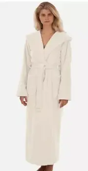 Veami robes (off white) (long) medium size
