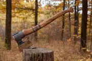 Handmade Carbon Steel Axe Hatchet Long Handle For Camping Hunting Wood Splitting