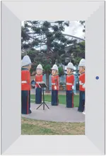 "Qpix 7"" Digital Photo Frame IPS Screen with Remote 8GB"